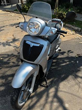 APRILIA SCARABEO 200 